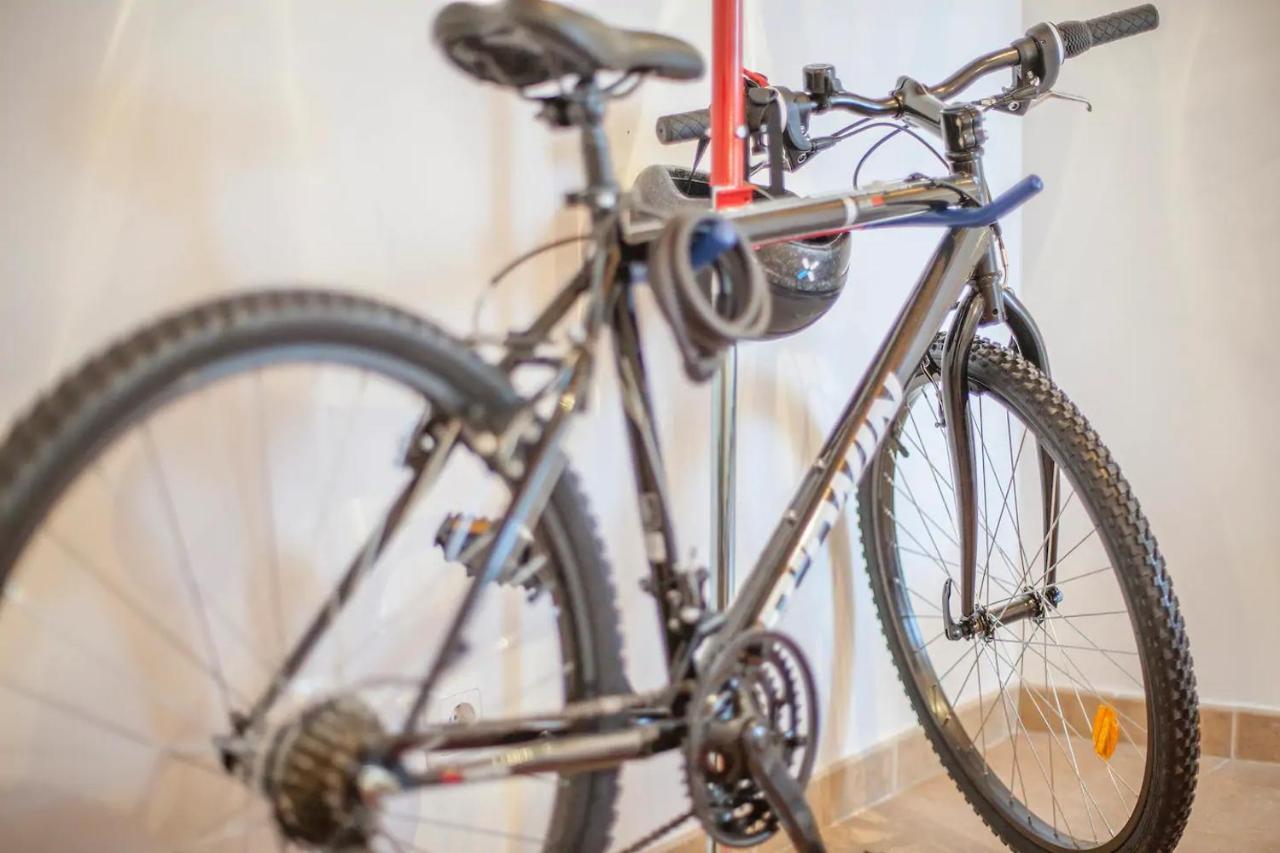 Alfama Charming Apt With 2 Free Bikes By Timecooler 리스본 외부 사진